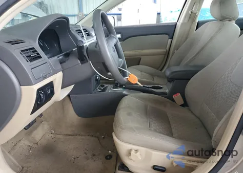 2010 Ford Fusion Se z USA, uszkodzony, nr VIN 3FAHP0HA0AR426774